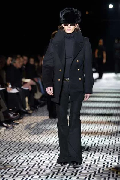 Look 18